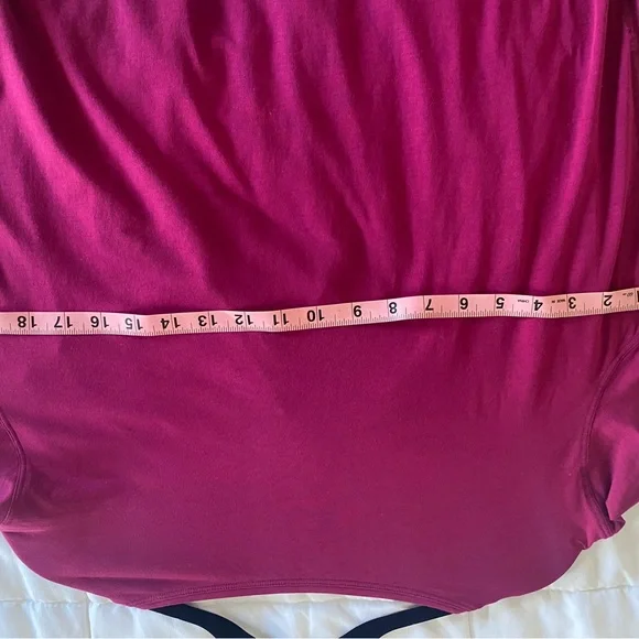 FINAL PRICE CUT LULULEMON Back in Action Pink Short Sleeve size 4-6  21” ptp - Picture 11 of 13